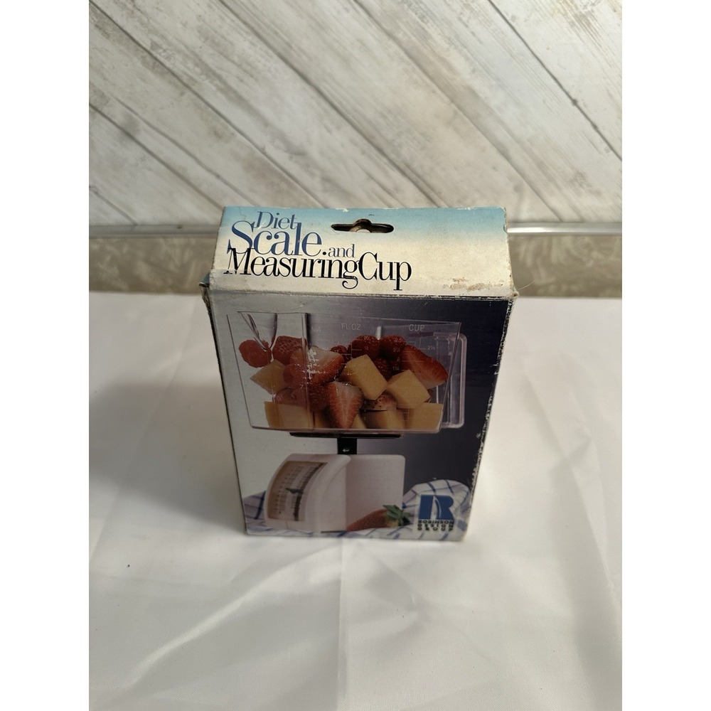 Vintage Diet Scale And Measuring Cup (Complete)